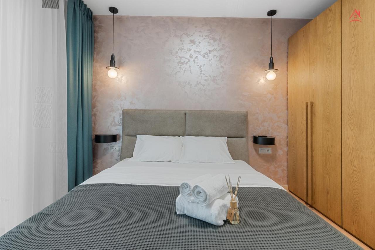 Apartament Opera Residence - Cismigiu, Eroilor, Free Private Parking Βουκουρέστι Εξωτερικό φωτογραφία